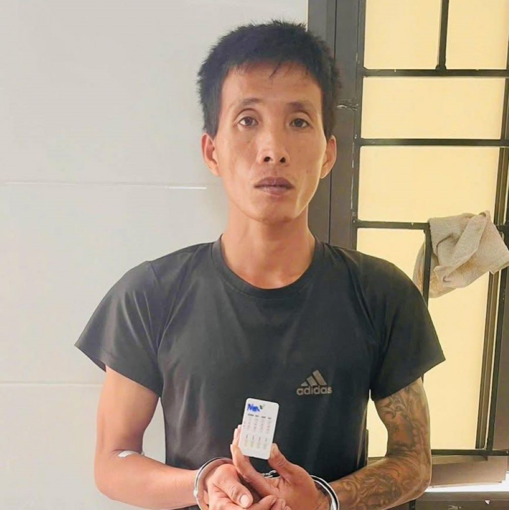 Bắt khẩn cấp đối tượng bạo hành con riêng của vợ